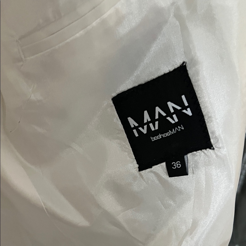 White Blazer - Picture 4 of 6